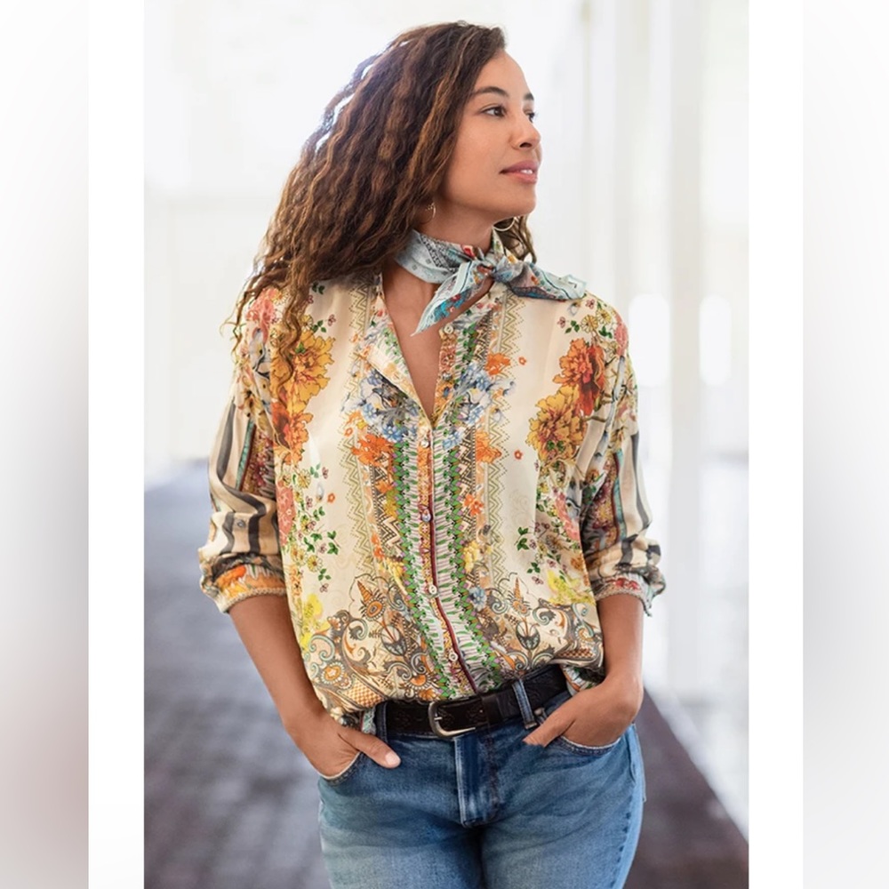 Johnny Was Kyla Blouse Silk Floral - Picture 2 of 9